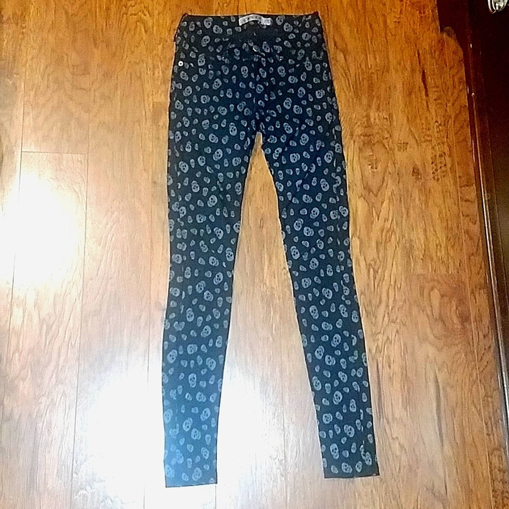 Skull print black Rehab stretch jeans
